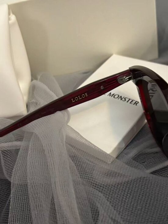 Gentle Monster LOLOE Burgundy Square Sunglasses